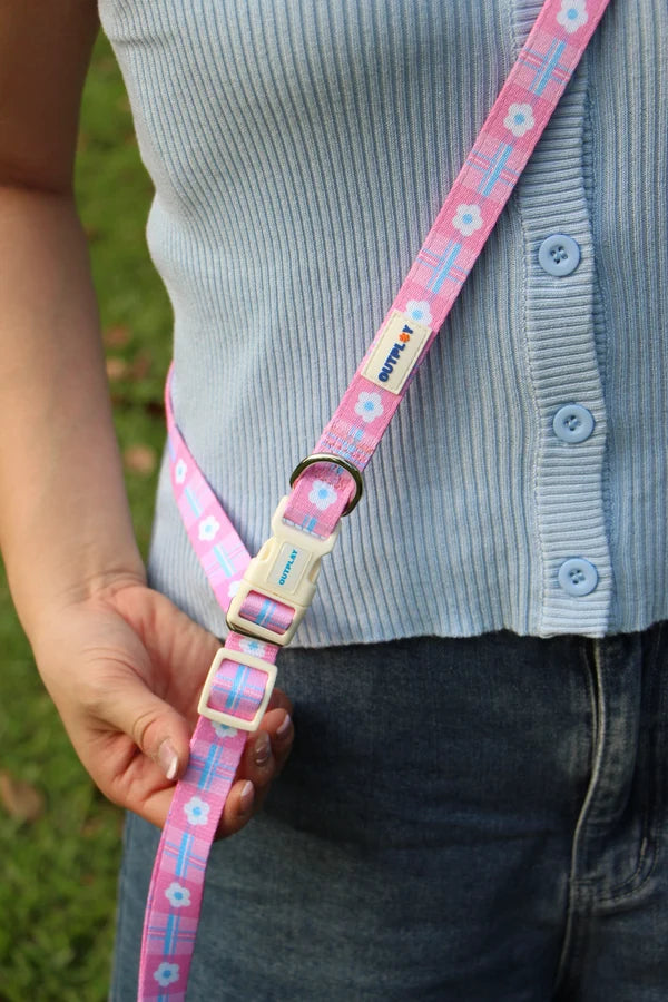Outplay Patterned Hands-Free Leash