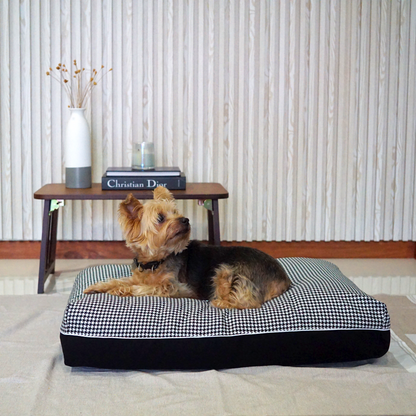 Monochrome design dog bed cover